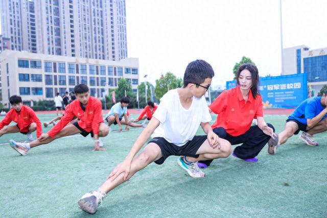 团体赛冠军是每人一块金牌吗_竞走团体冠军王娜_团体冠军几个金牌