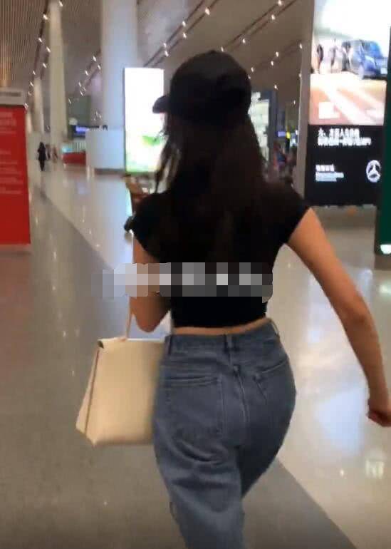 明星穿的健身裤品牌_健身明星穿女装图片_女明星健身穿